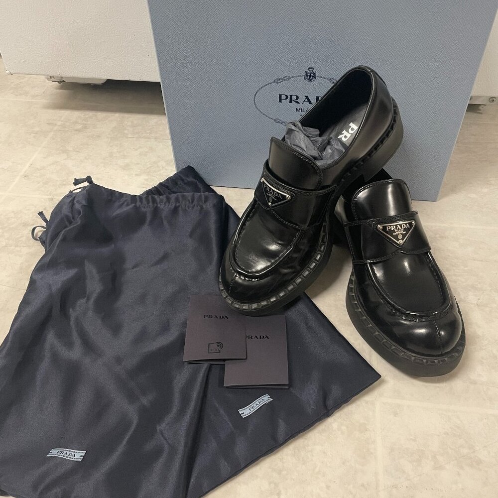 PRADA Authentic-Chocolate brushed leather loafers Black/37 [In Great Condition]